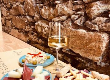 portugal/tras-os-montes/bar/sotinho-pomada-e-mata-borrao