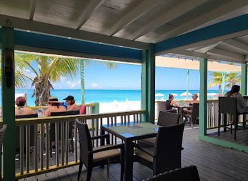 turks-and-caicos-islands/north-caicos/bar/rickie-s-flamingo-cafe