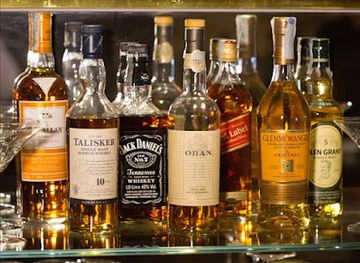 bolivia/torotoro-national-park/bar/licoreria-iceberg