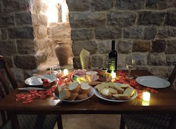 lebanon/bcharre/bar/cave-du-roi