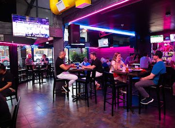 california/palm-desert/bar/the-village-palm-springs