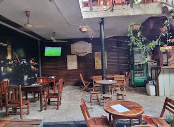 paraguay/neembucu-marshes/bar/britannia-pub