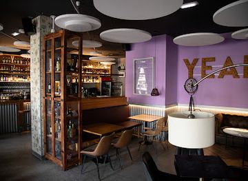 spain/asturias/bar/el-patio-de-butacas