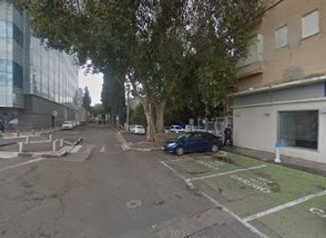 israel/haifa/carmel-center/bar/bar-yayin