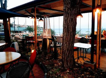 bulgaria/sozopol/bar/matis-bar-and-grill