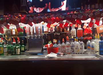 california/ventura-county/bar/bench-warmer