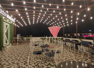 Bottom’s Up Pub & Cafe Bar Bhopal