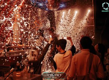 vietnam/hoi-an-ancient-town/bar/hair-of-the-dog-bar-hoi-an