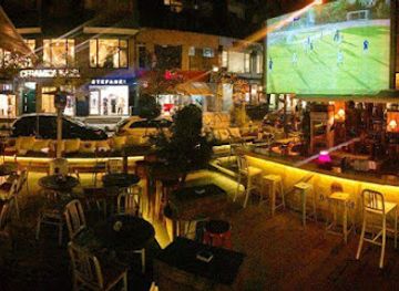 albania/tirana/bar/duff-sports-bar
