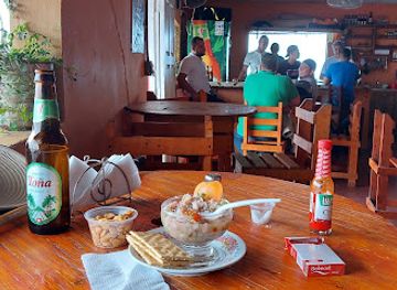 nicaragua/rio-san-juan/bar/el-noah-noah