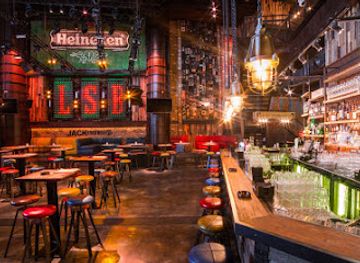 united-arab-emirates/dubai/bar/lock-stock-barrel