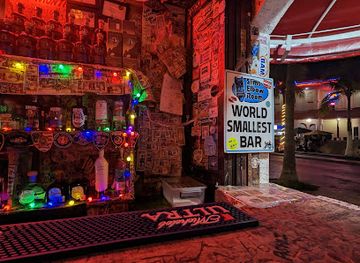 mexico/cabo-san-lucas/bar/slims-elbow-room