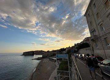 croatia/dubrovnik-riviera/bar/mr-goodlife-gin-pub-pizza