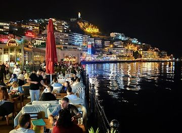 turkiye/kusadasi/bar/birrada-pub-cocktails