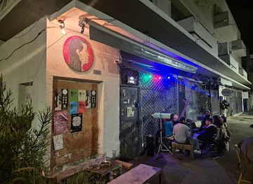 israel/haifa-district/bar/hqrn-alternative-arts-culture-bar-in-haifa