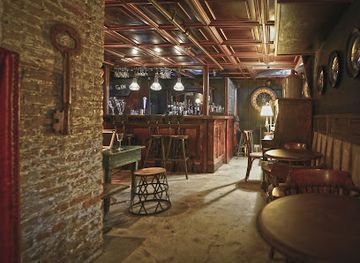 wisconsin/lake-geneva/bar/the-speakeasy-bar-at-maxwell