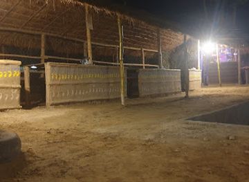 nepal/chitwan/sauraha/bar/the-90-s-sauraha