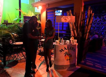 trinidad-and-tobago/tobago/bar/fuzzy-panda-bar-lounge