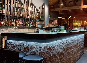 kosovo/gjakova/bar/amici-cocktails-bar