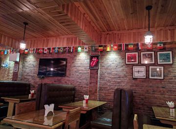 india/himalayas/bar/shangrila-bar