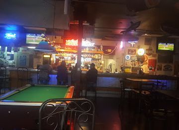 colorado/sterling/bar/henry-s-pub-club