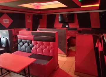 kenya/elgeyo-escarpment/bar/captain-hotel-and-pub