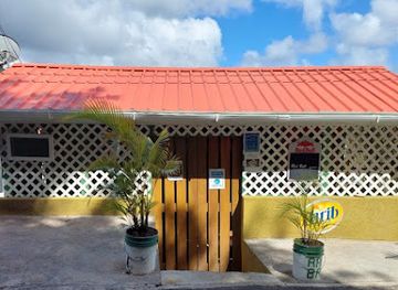 grenada/saint-david/bar/rav-s-bar