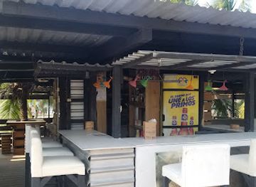 honduras/tela/bar/cocobay