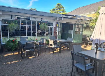 jersey/rozel-bay/bar/ransoms-tearoom