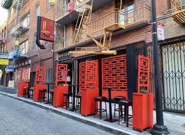 california/san-francisco/chinatown/bar/lion-s-den-lounge-and-bar