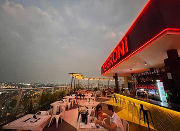 paraguay/rio-paraguay/bar/negroni-downtown-skybar