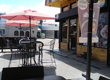 puerto-rico/arecibo-region/bar/willie-s-sport-bar