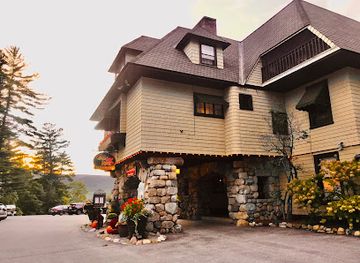 new-hampshire/white-mountains-national-forest/bar/the-wild-rose-restaurant-at-stonehurst-manor