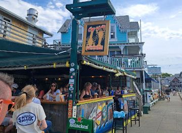 massachusetts/martha-s-vineyard/bar/coop-de-ville