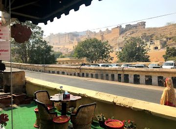 india/jaipur/amer/bar/kokum-bistro