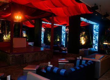 el-salvador/coastal-region/bar/bar-circo