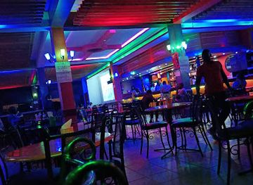 kenya/kisumu/bar/stanbradox-pub