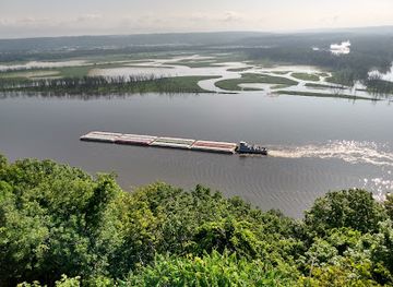iowa/pikes-peak-state-park/bar/pikes-peak-scenic-overlook