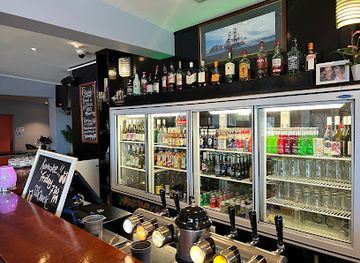 new-zealand/canterbury/bar/gav-s-endeavour