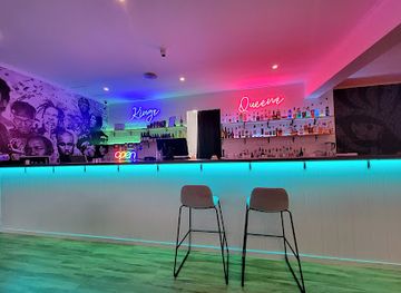 australia/far-north-queensland/bar/kingz-and-queenz-bar-and-lounge