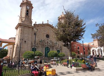 bolivia/potosi/san-lorenzo-church/bar/plaza-10-de-noviembre