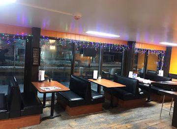 new-hampshire/franconia-notch-state-park/bar/hungry-bear-cafe