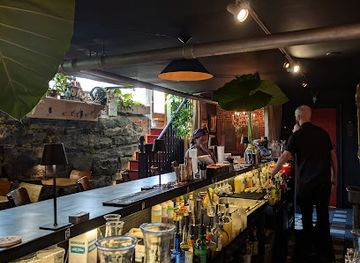 maine/waldo-county/bar/dos-gatos-gastropub