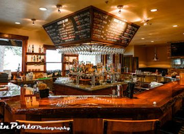 montana/flathead-lake/bar/flathead-lake-brewing-co-pubhouse