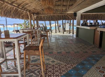 curacao/mambo-beach/bar/madero-ocean-club