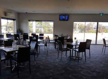 australia/tasman-peninsula/bar/midway-point-tavern