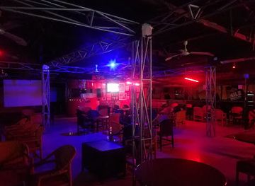 kenya/lake-victoria/bar/red-rooster