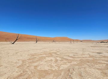 namibia/sossusvlei/bar/deadvlei-parking