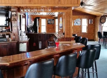 wisconsin/western-uplands/bar/house-of-heileman-s