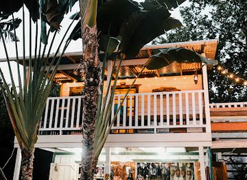 belize/placencia/bar/the-little-wine-bar-placencia